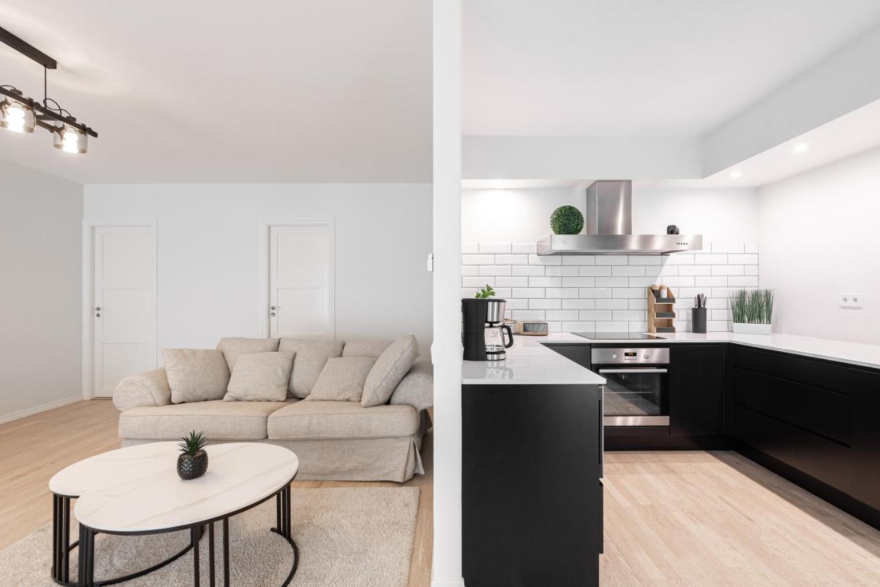 Airhome - Black&White Tallin Exterior foto
