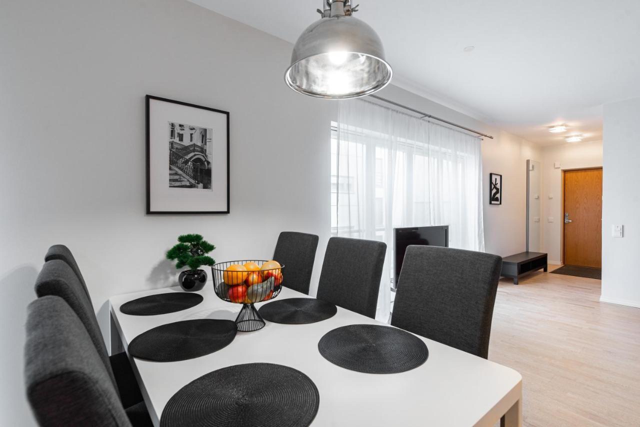 Airhome - Black&White Tallin Exterior foto